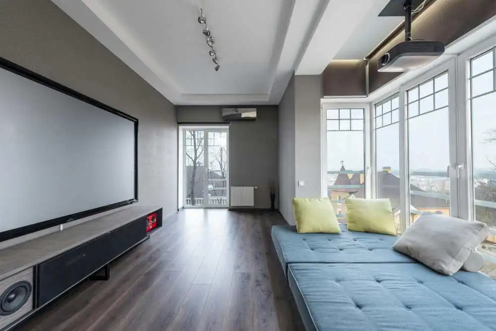Home Theatre Projector